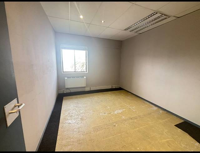 170M² OFFICE TO LET IN TYGER VALLEY